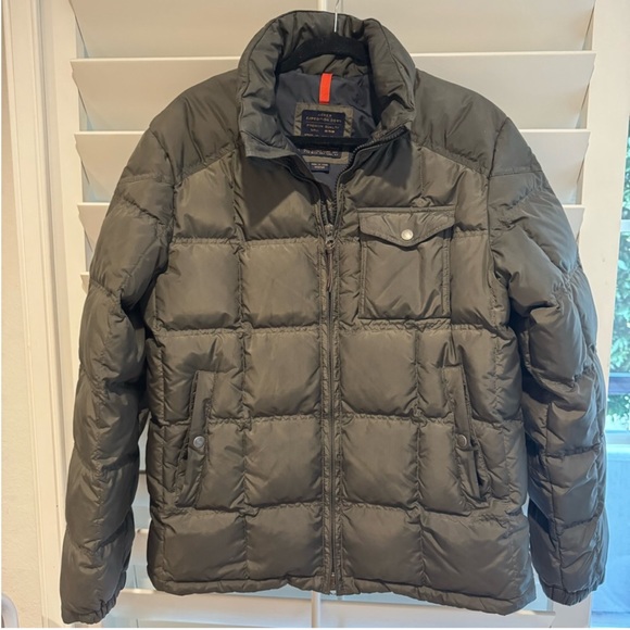 J. CREW - EUC Expedition Down Puffer - Dark Forest Green - Picture 2 of 13